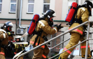 Пожарные сыграли в шашки под водой в Нижнем Тагиле: Люди: Моя страна: Lenta.ru