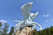 В Башкирии открыли памятник мифическому крылатому коню Акбузату: Культура: Моя страна: Lenta.ru