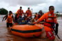 Число жертв наводнений и оползней в Индии достигло 164: Общество: Мир: Lenta.ru