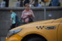 В России задумали увольнять не знающих дорог к достопримечательностям таксистов: Бизнес: Экономика: Lenta.ru