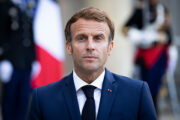 Франция опровергла отмену визита Макрона в Швейцарию из-за истребителей: Политика: Мир: Lenta.ru