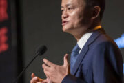 Мятежный владелец Alibaba потерял треть своего состояния из-за властей