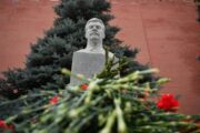 Адвокат правнука Сталина попросил об эксгумации останков генсека