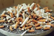 Юрист рассказал, какие запреты ждут курильщиков в 2022 году